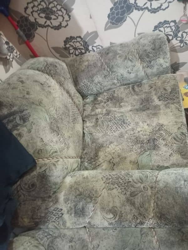 1 seater sofa for sale 2