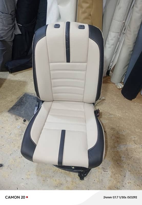 Hamza cars seat poshish available 2