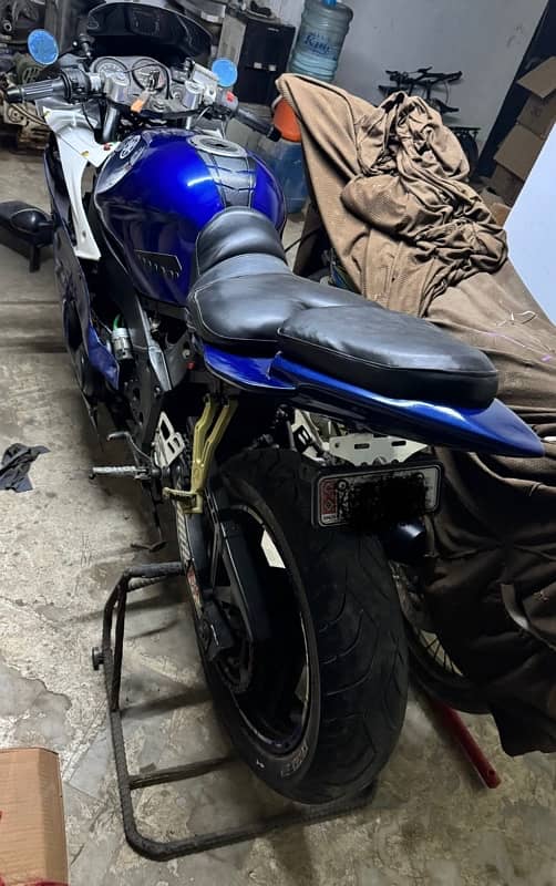 yamaha FZR 400 converted R6 2016 2