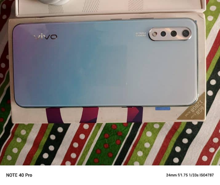 Vivo S1 box charger. orignal panel good condition 1