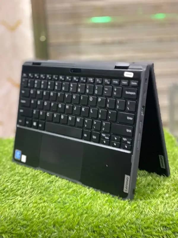 Lenovo 300e ~ Touch 360 ~ Quad Core DDR4 ~ Windows Laptop + Chromebook 2