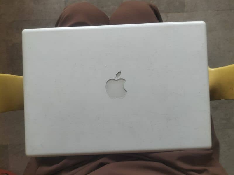 Macbook 0