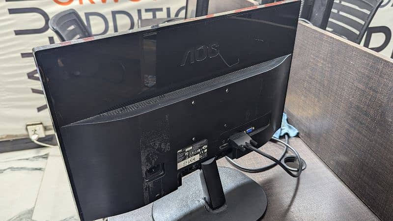 AOC Monitor Screen 21.5 Inches Borderless 3