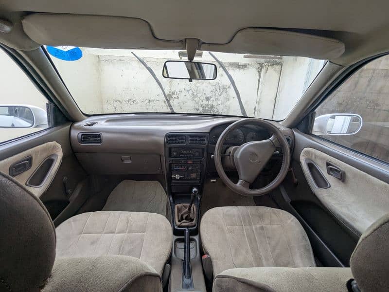 Nissan Sunny 1993 17