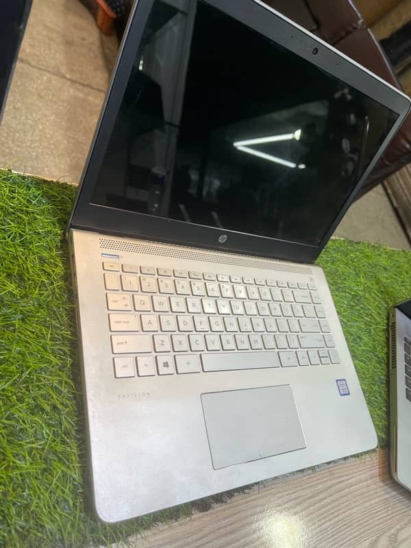 Hp Pavilion 14 Core i5 7th Generation 8Gb RAM with Ssd Drive 4