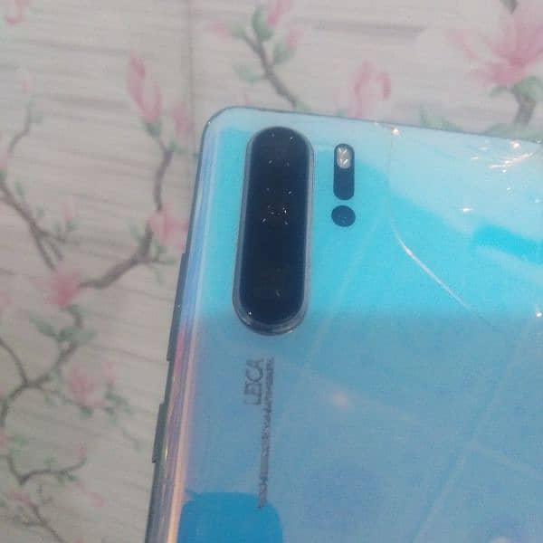 P30 Pro Ram 8GB Storage 256GB 8