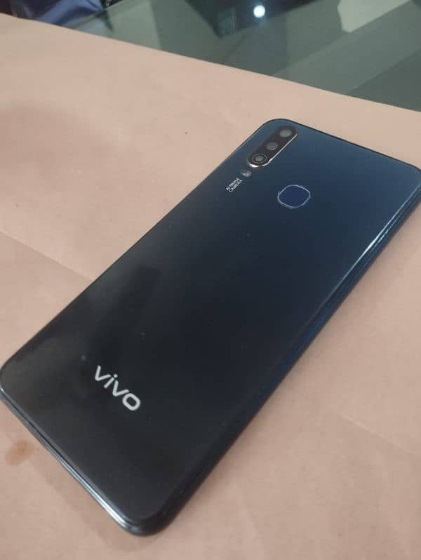 vivo 1909 3