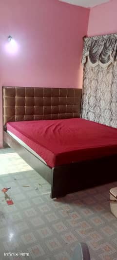 mujhe Urgent sell karna hai furniture