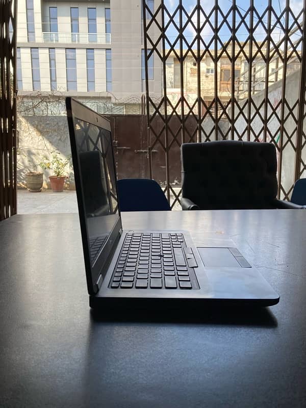 DELL LATITUDE E5470 2