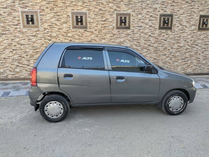 Suzuki Alto 2011 14