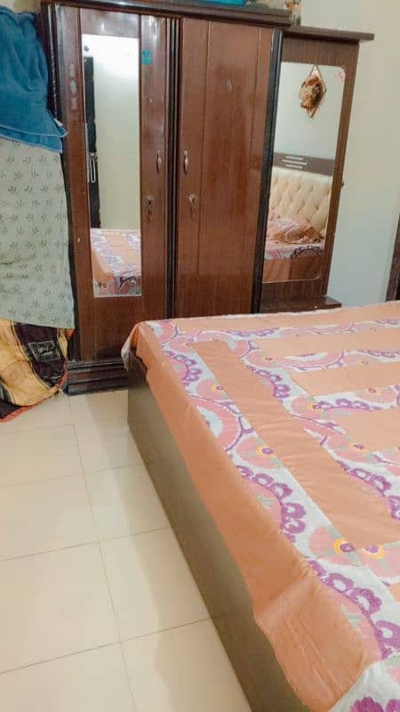 3 room apartment in mehmoodabad Karachi 11