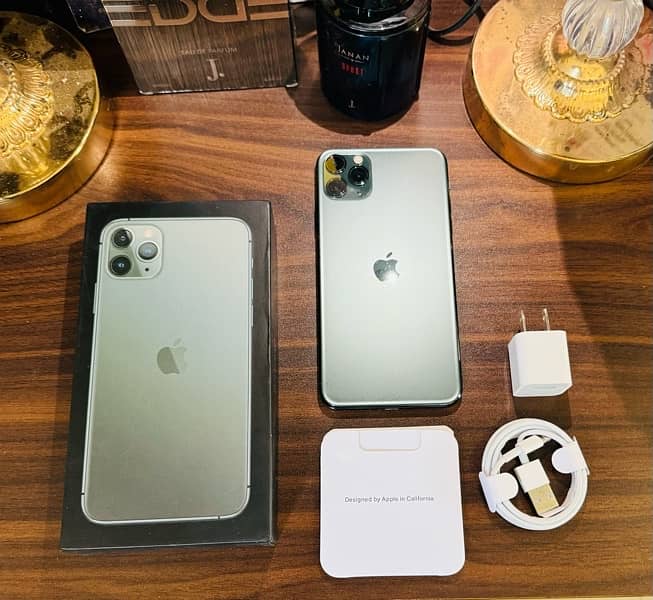 iPhone 11 Pro Max 256gb pta approve in brand new condition 1