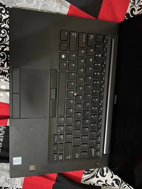 Dell laptop 6th Gen i5 8GB 256SSD 3