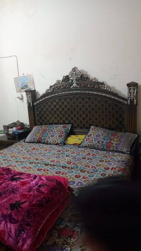 Wooden bed set 5