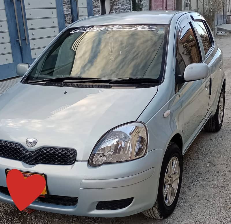 Toyota Vitz 2004 FL 3