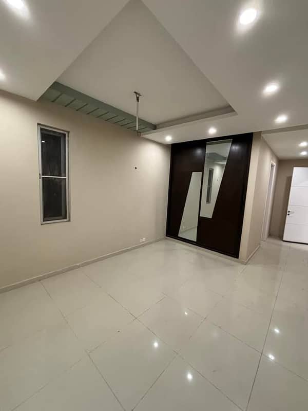 Flat for Rent - Lucky One Apartments Main Rashid Minhas Road 2