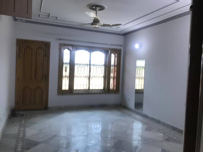 SUN FACING TRIPLE STORIES HOUSE AVAILABLE FOR SALE G-11/3 ISLAMABAD 7