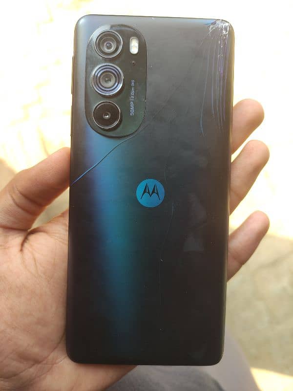 motorola edge 30 pro 3