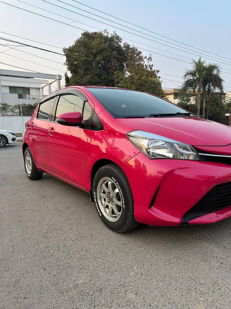 Toyota Vitz Jewela 2014 3