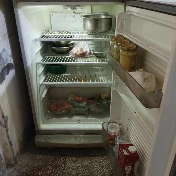 Dawlance refrigerator available for sale 1