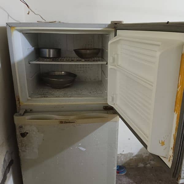 Dawlance refrigerator available for sale 3