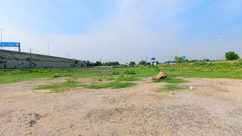 Stunning On Excellent Location Commercial Plot Is Available For sale In Bankers Housing Society - Block A 10