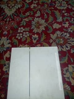 PS4 White edition