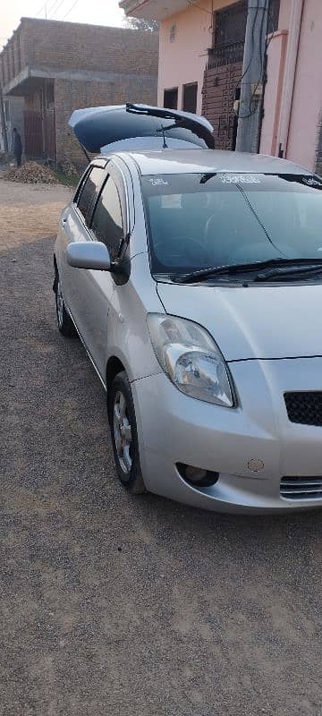 Toyota Vitz 2005 Register 2008 9