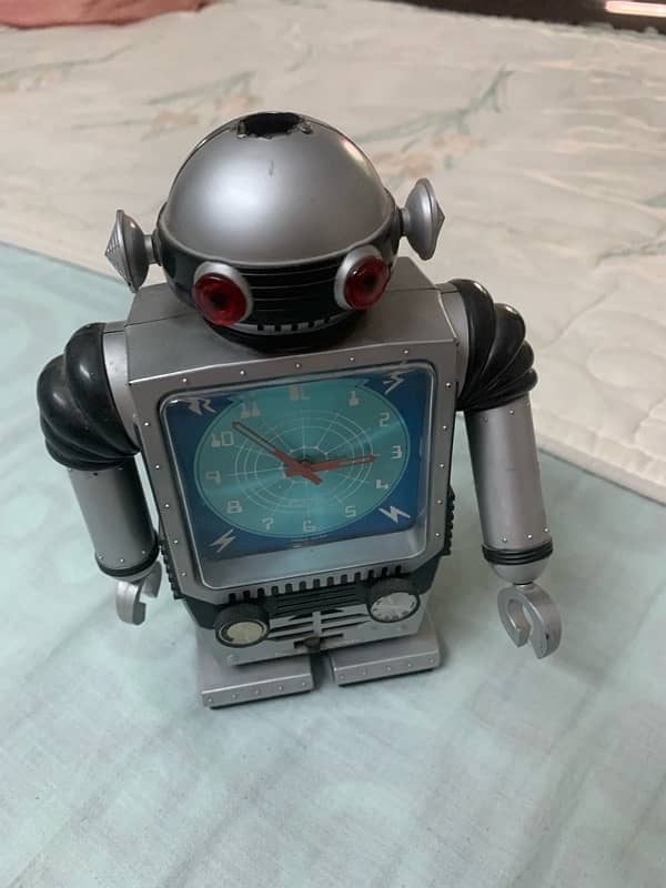 Robot style clock 1
