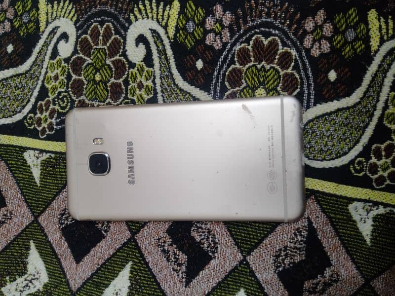 GALAXY C5 4+64 URGENT SALE 1