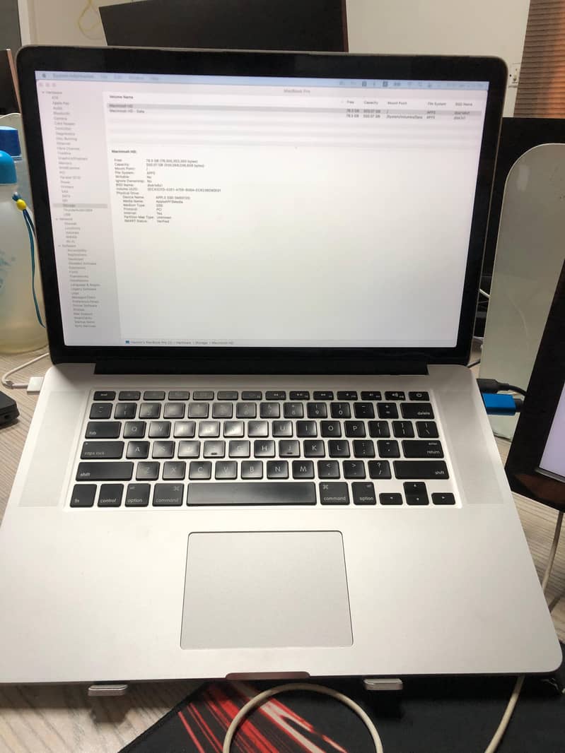 Macbook pro 2015 15 inch 0