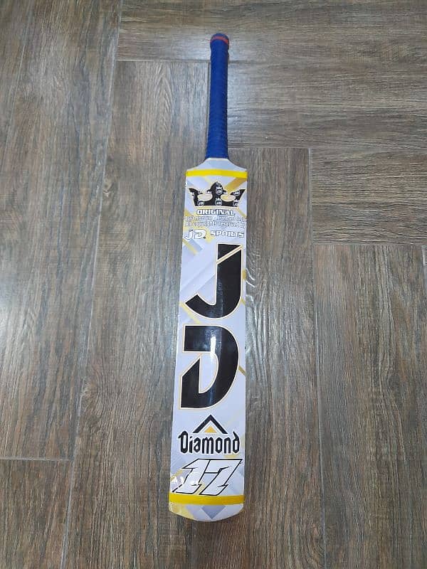 Dominate The Pitch with our quality Cricket Bats 4