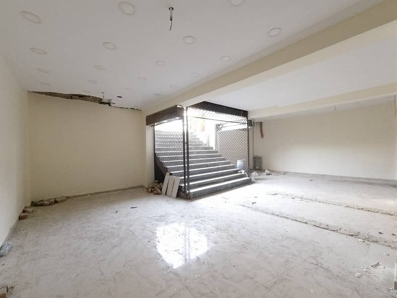 To sale You Can Find Spacious Building In Commercial Market 4