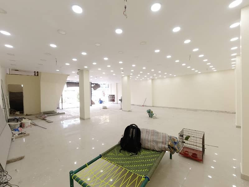 To sale You Can Find Spacious Building In Commercial Market 11