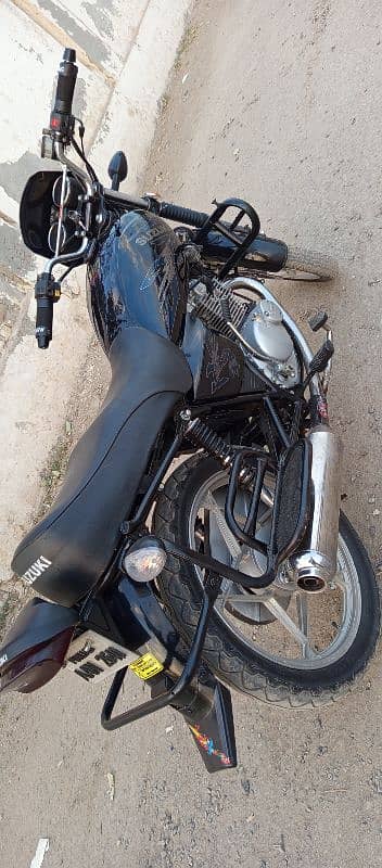 Suzuki GS150 very good condition 1