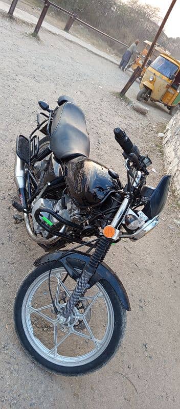 Suzuki GS150 very good condition 5