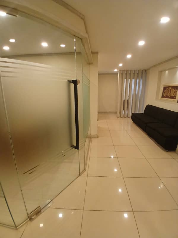 Office For Rent 2nd Floor With LIFT In Big Bukhari 3