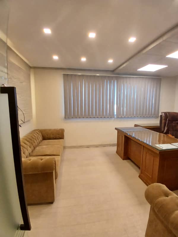 Office For Rent 2nd Floor With LIFT In Big Bukhari 17