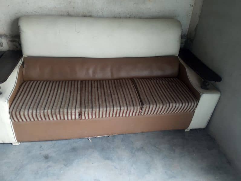 5 seater Sofa set 0