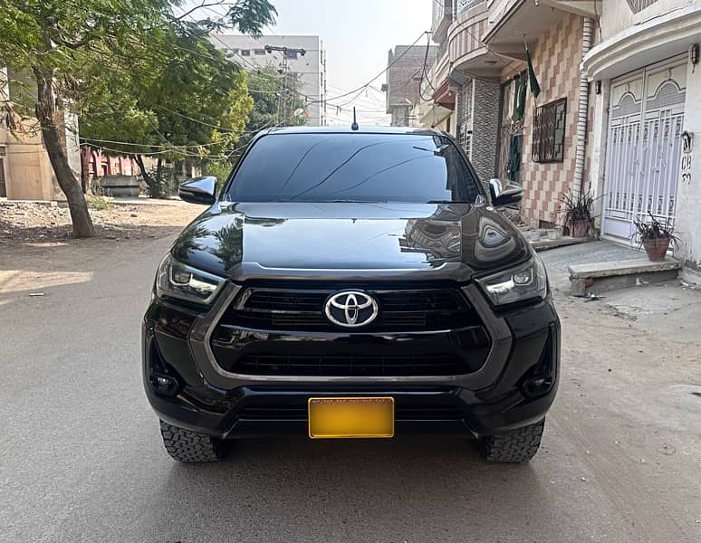 Toyota Hilux Revo V 2020 Facelifted 3