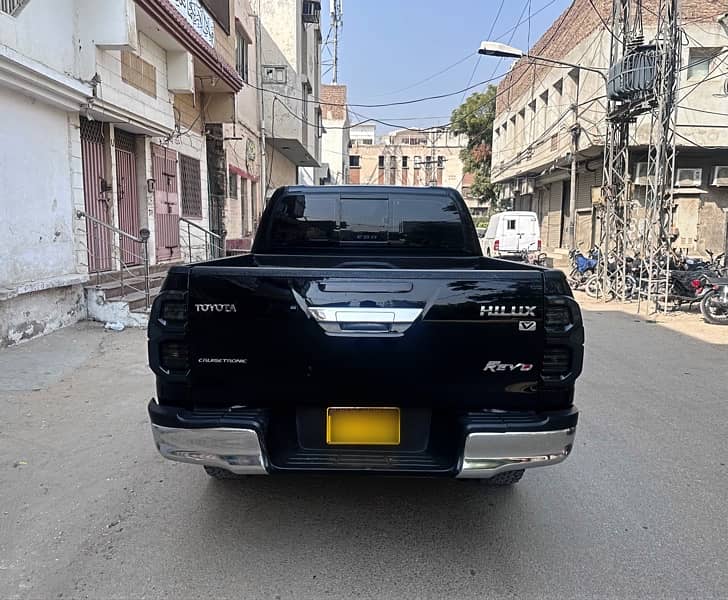 Toyota Hilux Revo V 2020 Facelifted 5