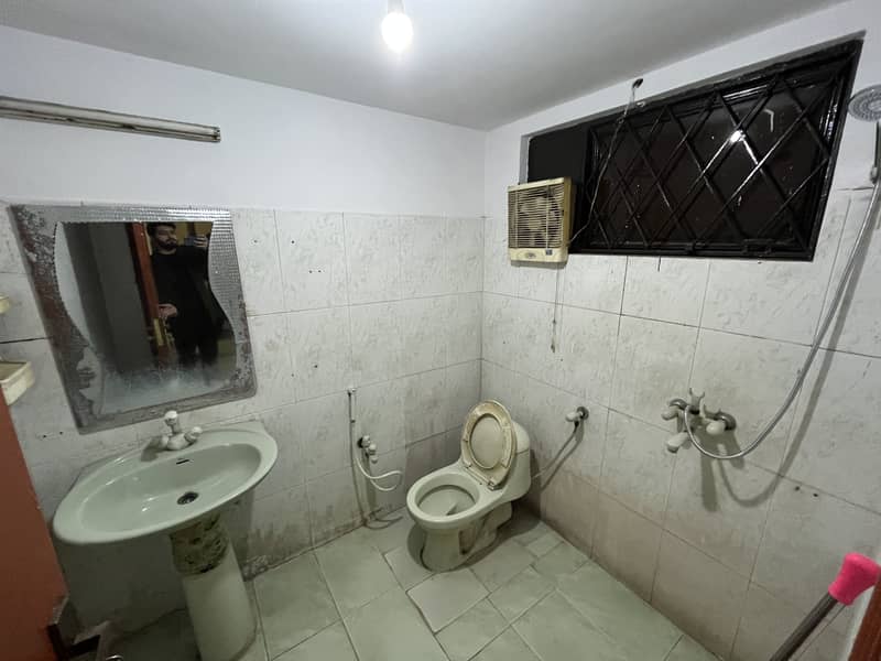 5 Marla Good Condition House For Rent Hot Location 12