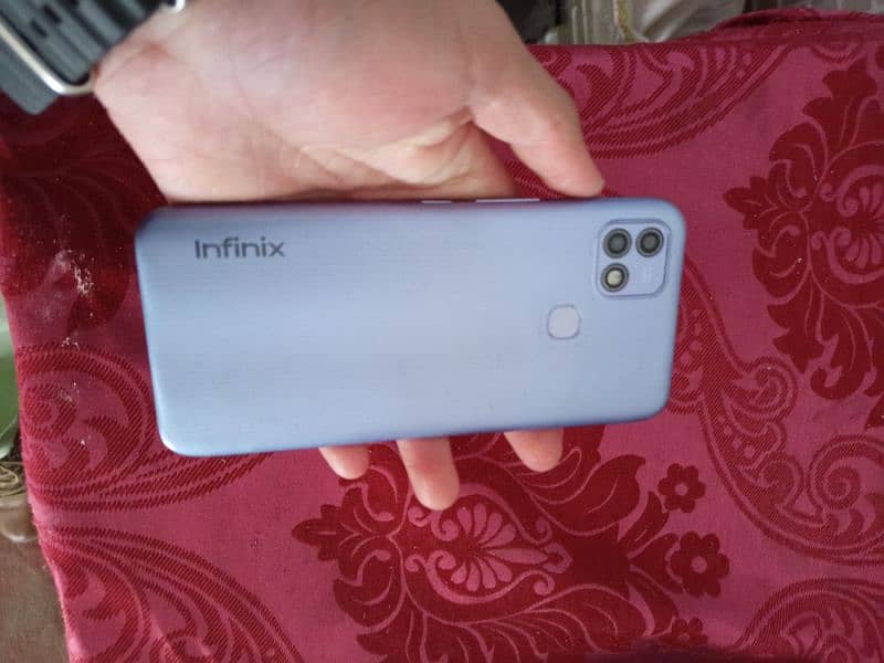 Infinix hot 10i 4/128 argent sale 1