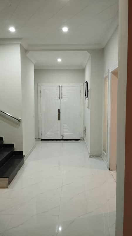 Beautiful double unit house available for rent in dha 1 sec f 2