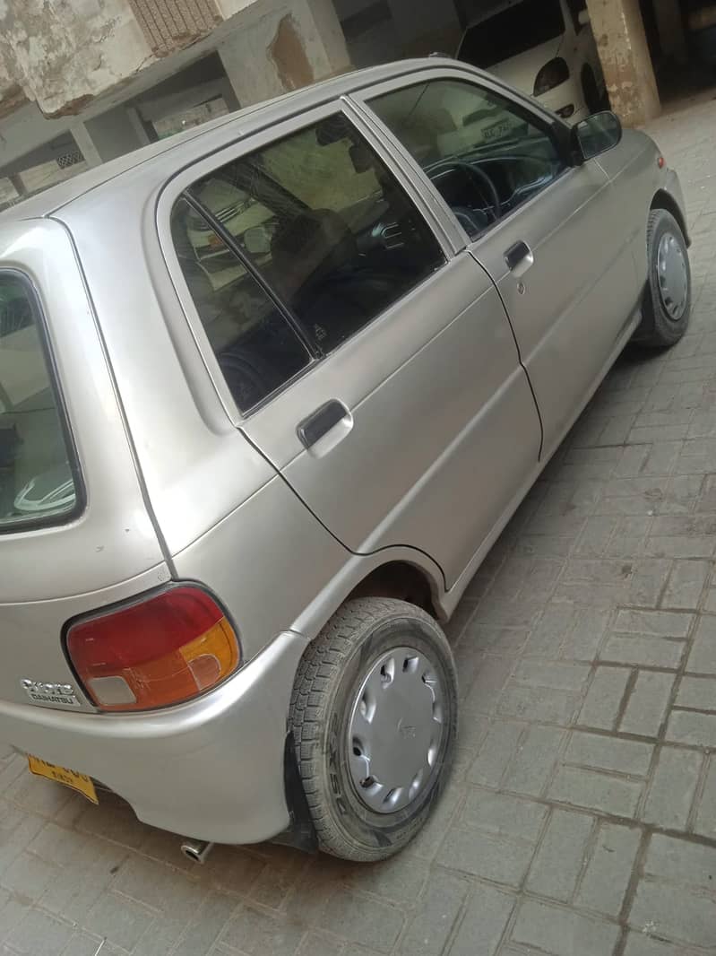 Daihatsu Cuore 2006 11