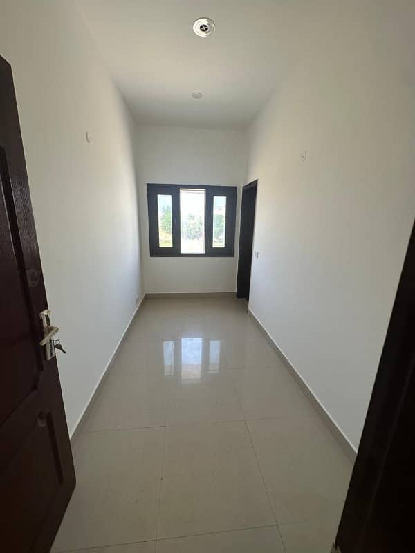 1000 Sq Yard UPPER Portion Like Brand New Bungalow 11