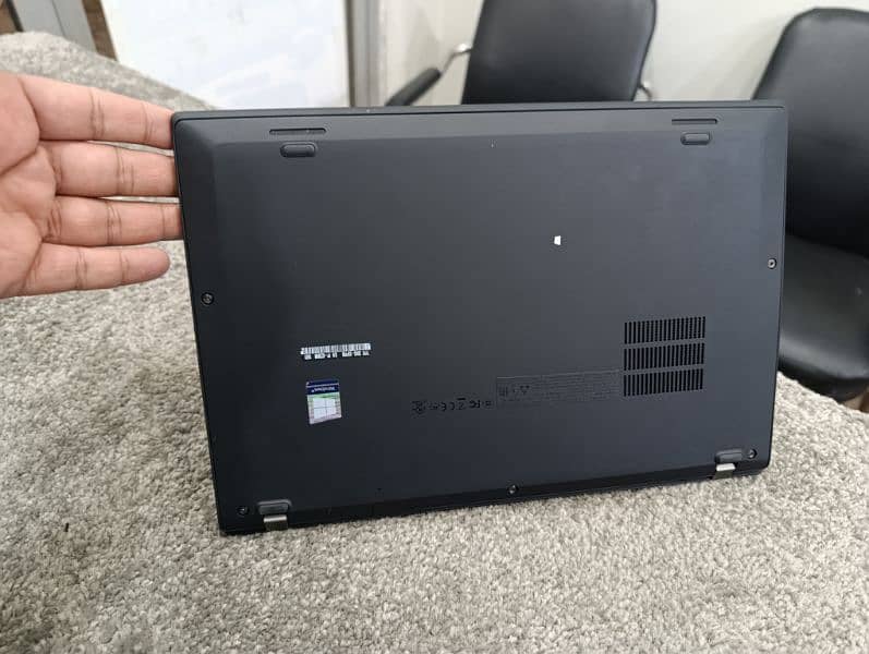 Lenovo x1 Carbon i7 7th gen with 16 GB DDR4 RAM 6