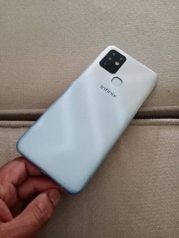 Infinix hot 10  6/128  good condition all OK for sale 2