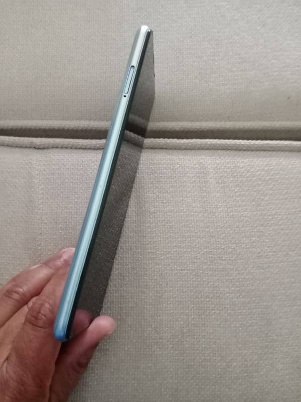 Infinix hot 10  6/128  good condition all OK for sale 3