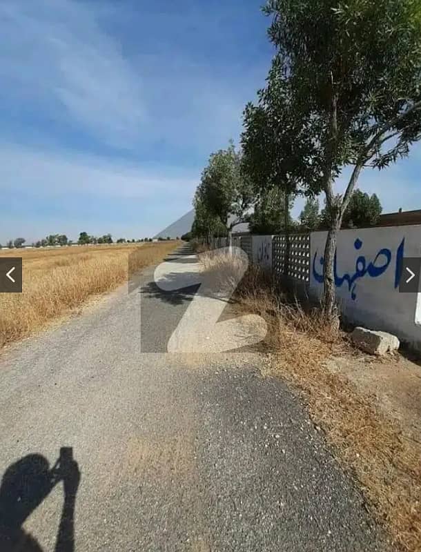 400 Sq Yard Plot For Sale In ISFAHAN TOWN 2